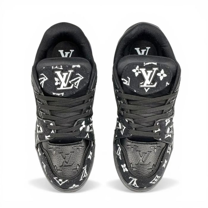 Adidasi LV model nou