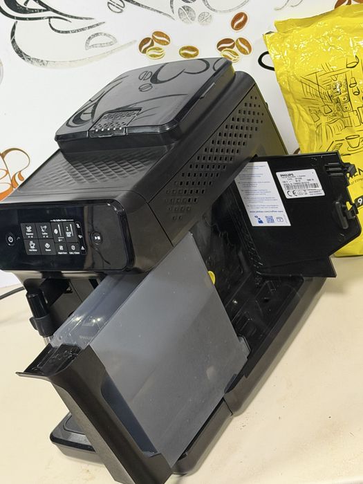 Кафемашина кафе автомат Philips с гаранция