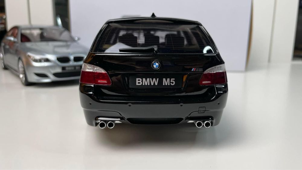 BMW M5 E61 Touring Black Otto 1/18