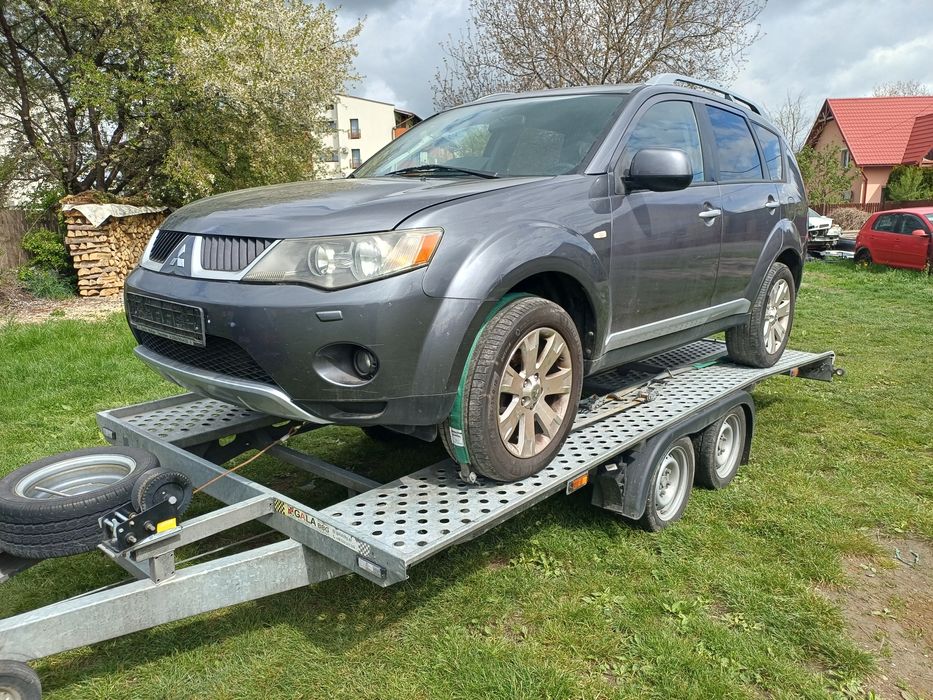 Dezmembrez Mitsubishi Outlander 2.0 tdi BSY