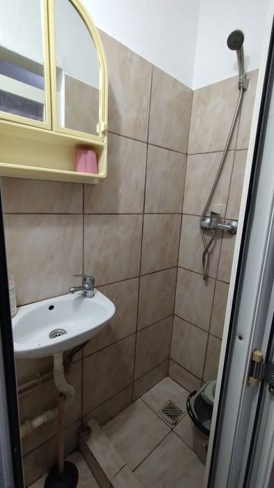 Proprietar, ofer spre închiriere garsonieră, zona Astra