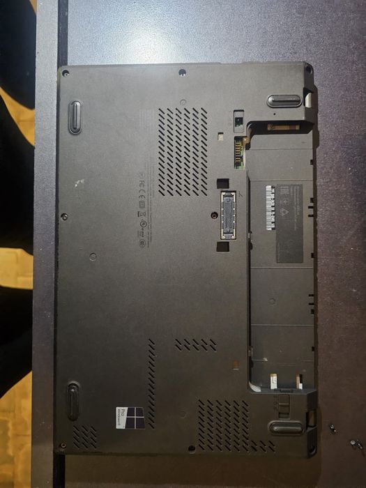 Dezmembrez laptop lenovo