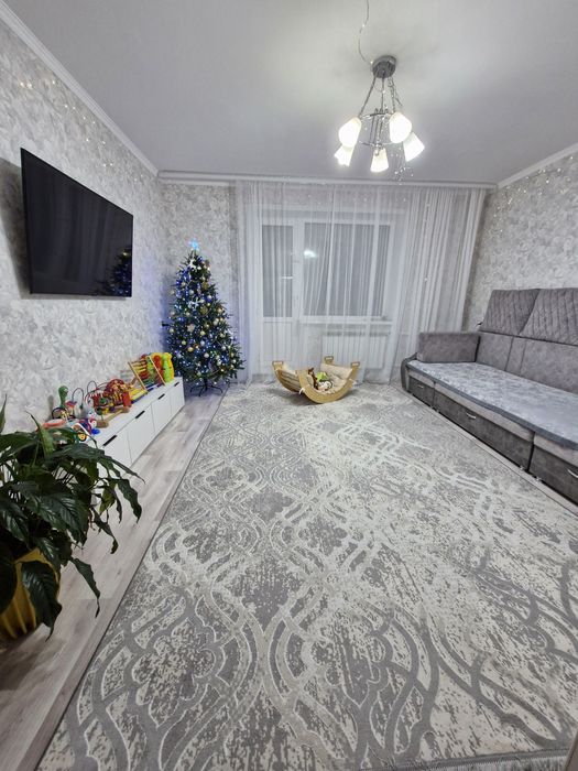 Продам квартиру в 7-43