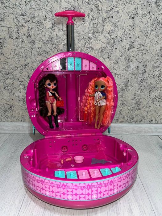 Чемодан для кукол лол