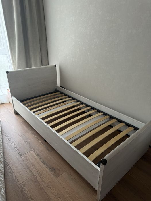 Продам две кровати односпальные