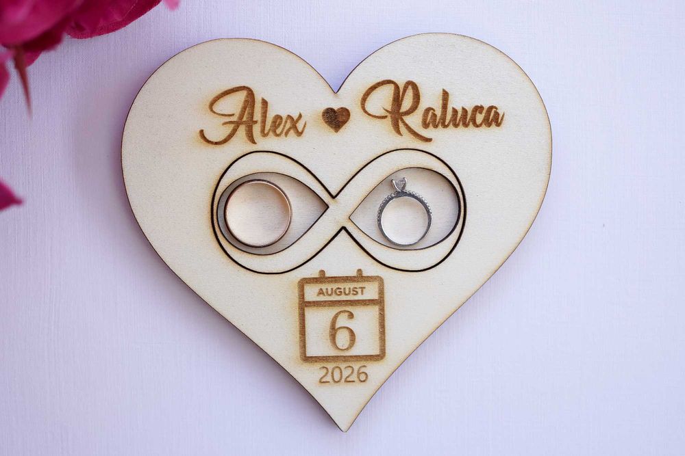 Suporturi de verighete pentru miri personalizate din lemn