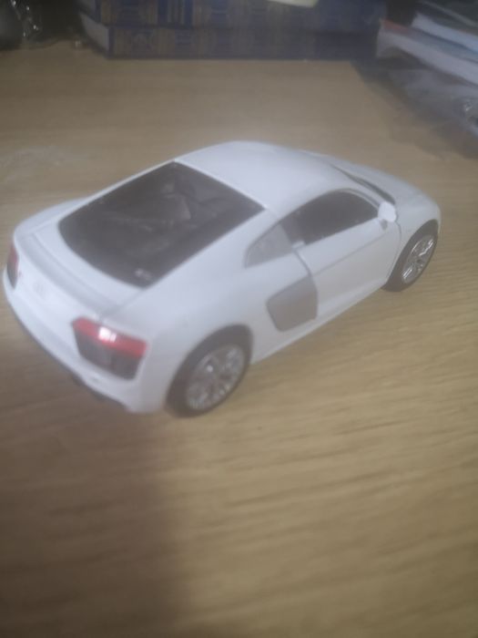 macheta 2016 audi r8 coupé v10