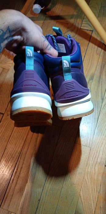 Дамски зимни обувки the north face 39 номер лилави