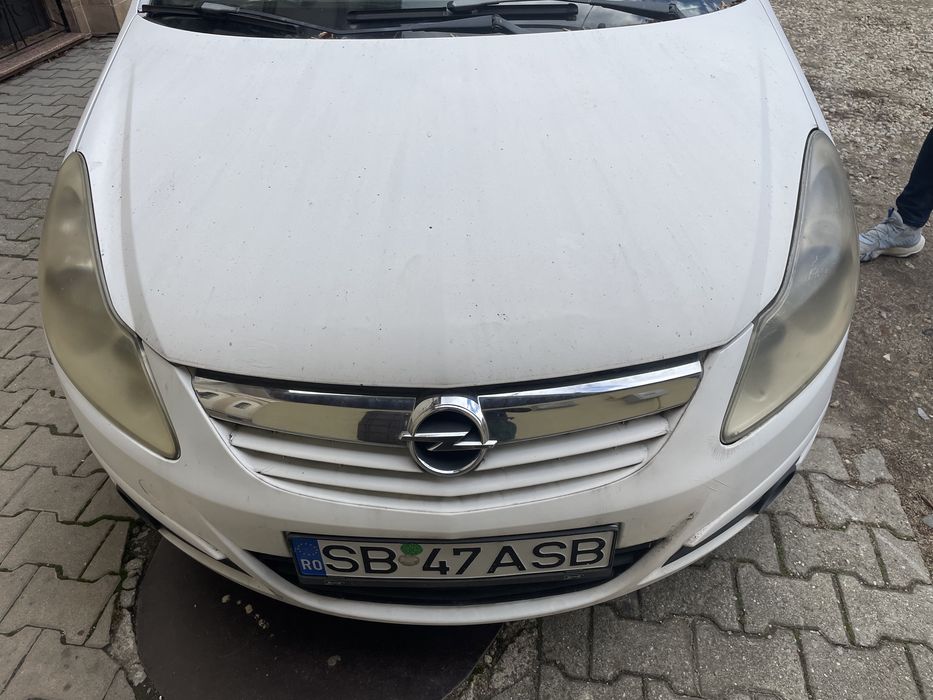 Inchiriez opel corsa D 1.4 diesel