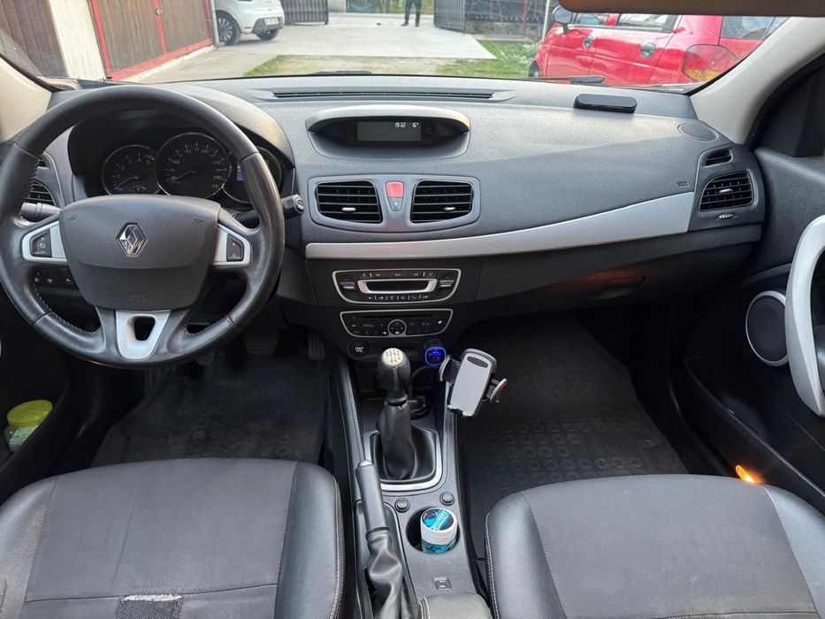 RENAULT Megane 2011 — imagine 5