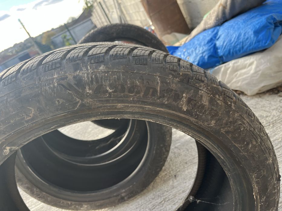 Зимни Гуми Goodiyear 245/45/R19
