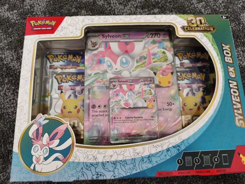 Pokemon tcg 30th anniversary ex Box Sylveon