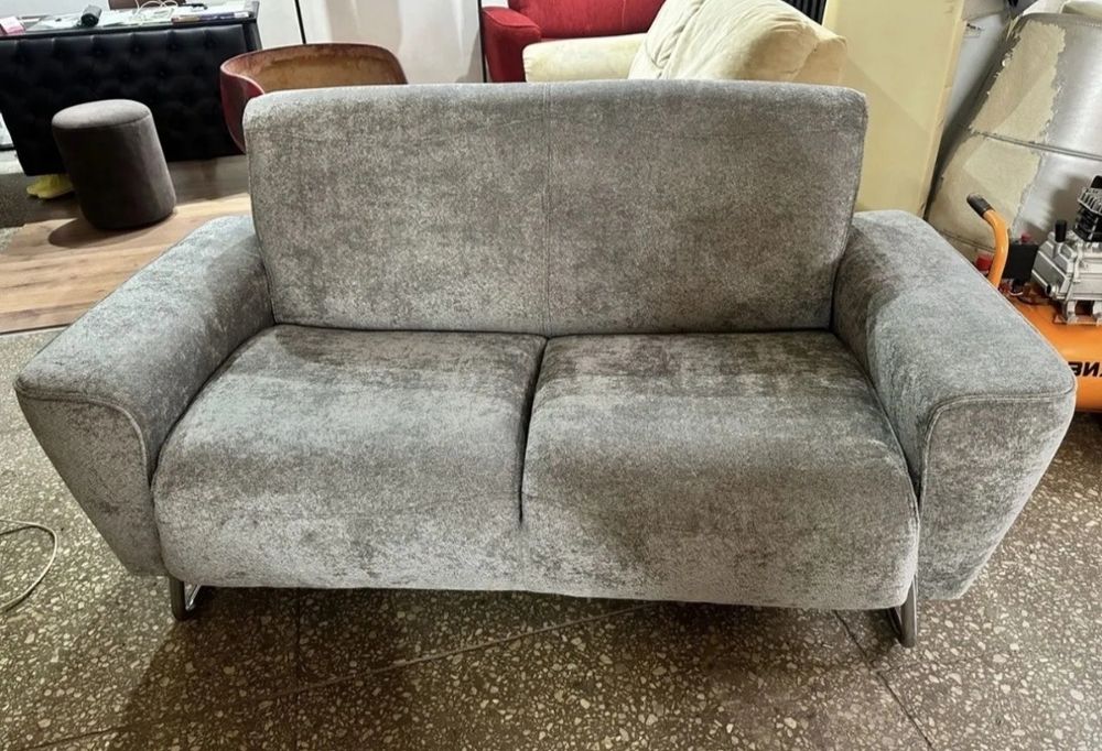 Реставрация ремонт и перетяжка мягкой мебели