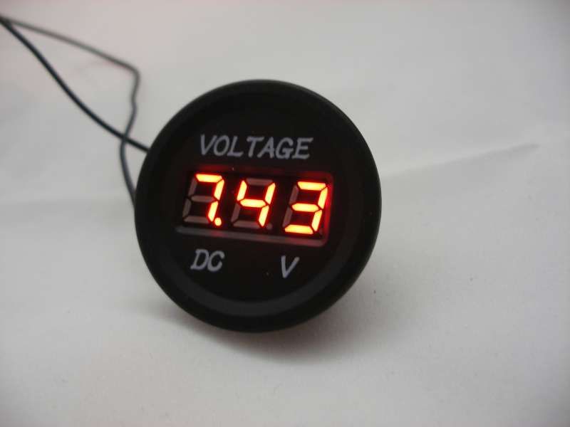 Волтметър DC 6-30v за вграждане в автомобил камион кола каравана