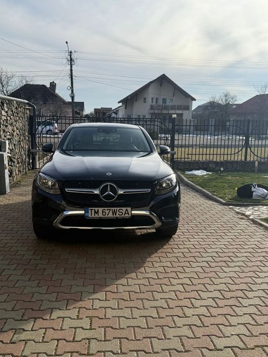 Mercedes-Benz GLC Coupe Benzina, 2,0 litri.cutie automata, piele crem