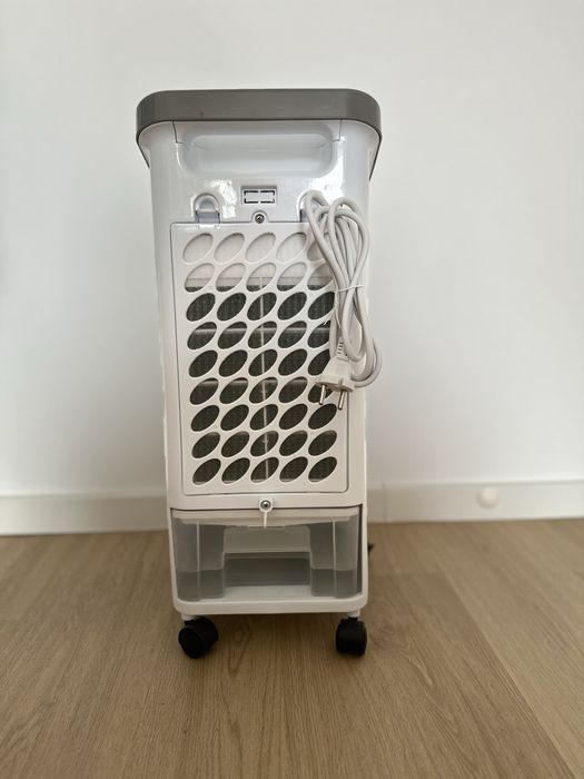 Racitor de aer / ventilator cu rezervor de apa de 3 litri, 3 viteze, insertie de evaporator, rulabil pe roti, 80 W