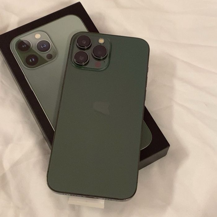 Iphone 13 pro  темно-зеленый