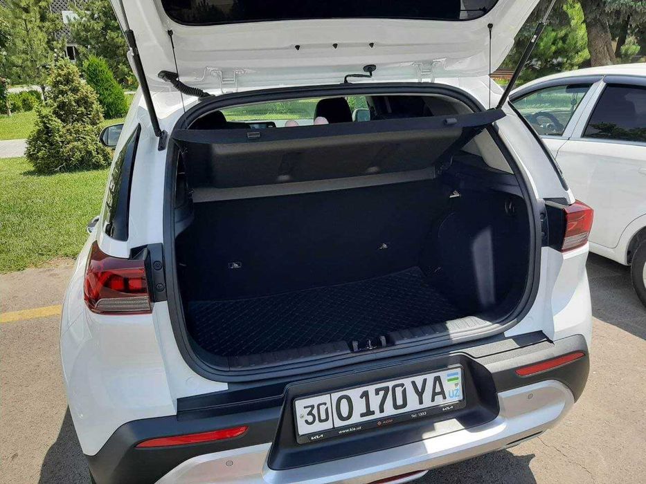 Kia Sonet 2-pozitsiya