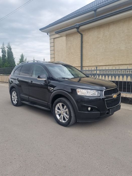 Продаётся Chevrolet Captiva 2013 года