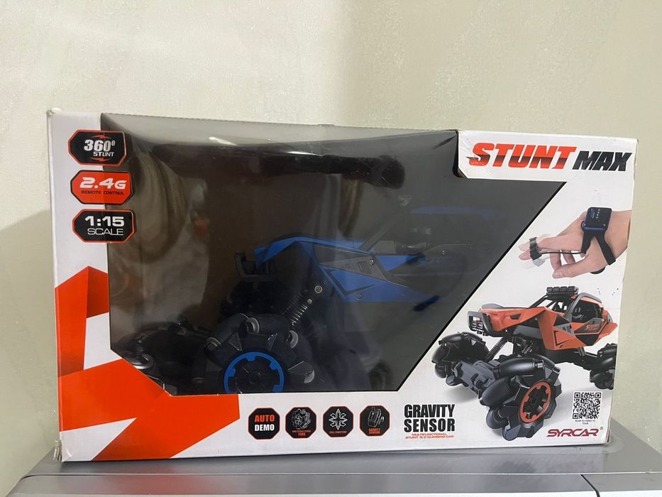 Машинка на пульту управления