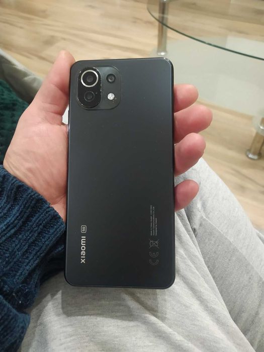 Продавам два броя Xiaomi Mi 11 lite 5G NE
