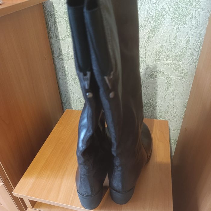 Продам сапоги кожаные