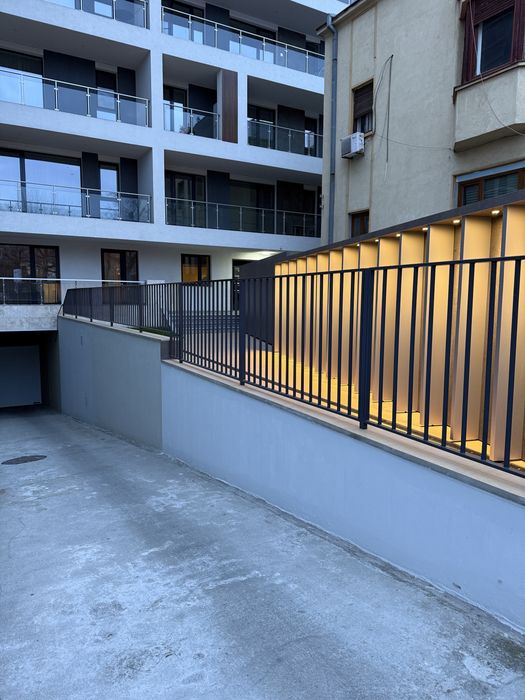Apartament 3 camere et 2. 105mp