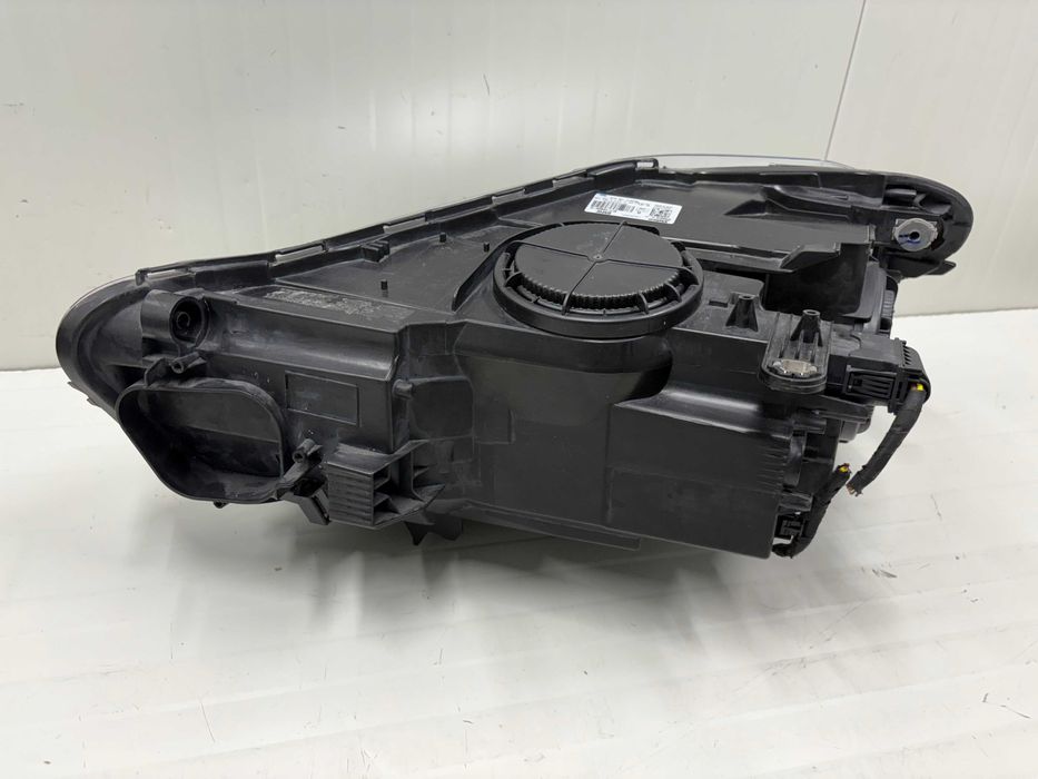 Десен фар H7 БМВ Х1 Ф48