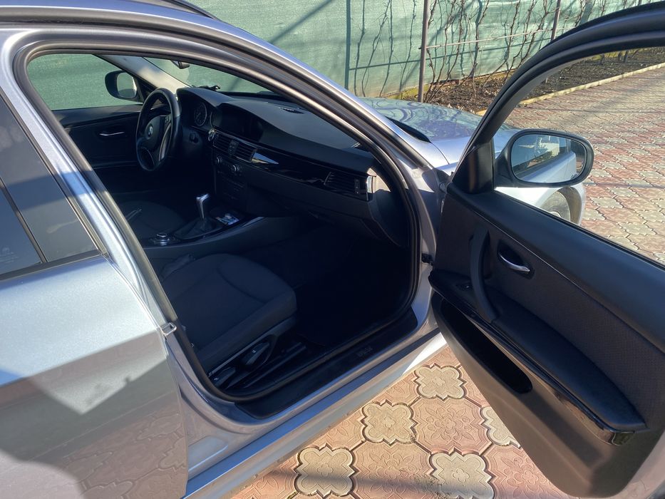 Bmw seria 3 E91 320d 2011