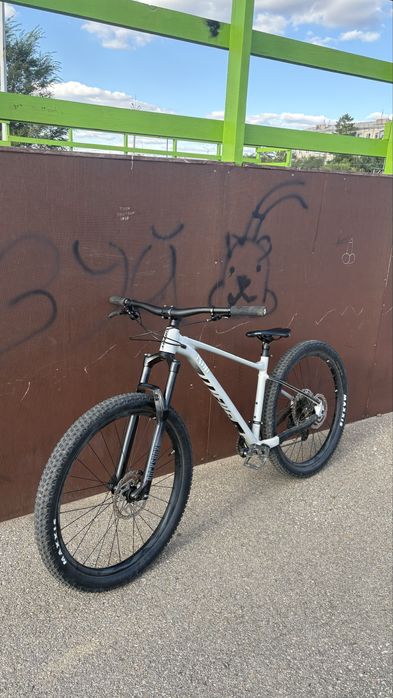 Giant Fathom 2021