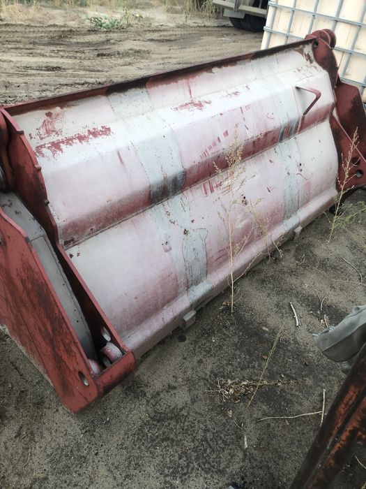 Продам универсальный ковш на погрузчик