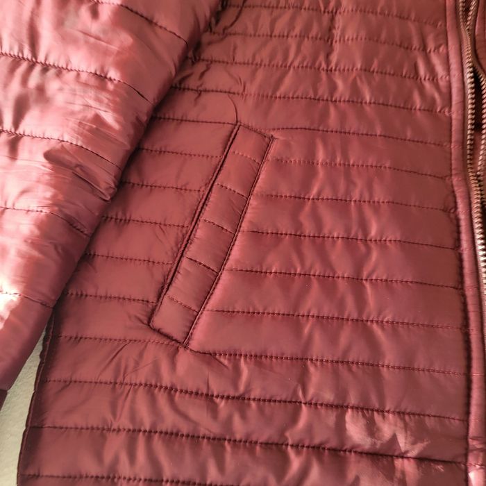 Geacă vișinie mărime M