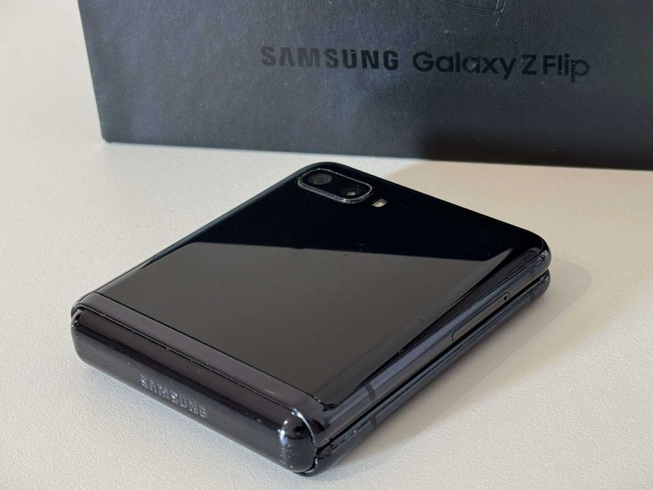 Бартер! Samsung Galaxy Z Flip 1 256GB Mirror Black (Черен)