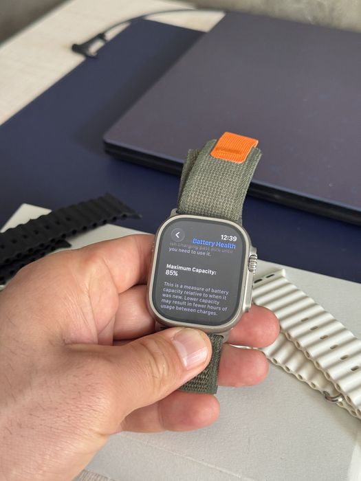 Apple Ultra 49 mm *като нов*  cellular titanium с три каишки