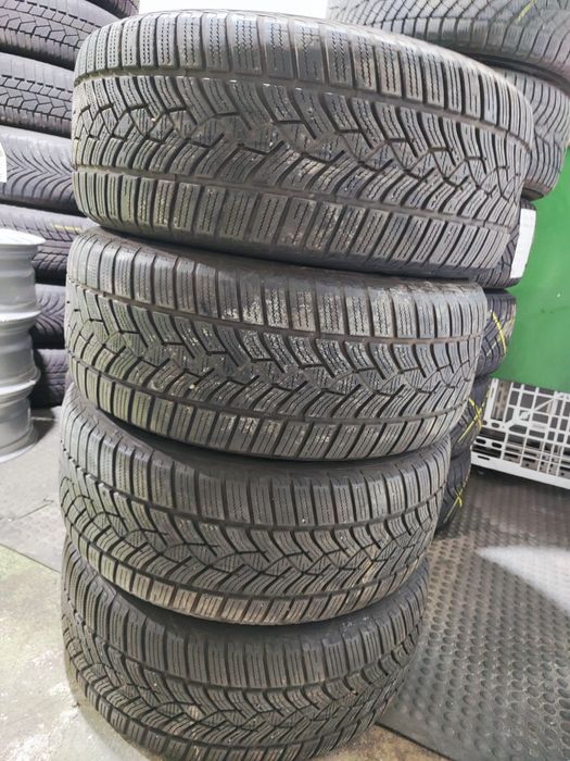 4 бр зимни 225/50/17 Goodyear Runflatt