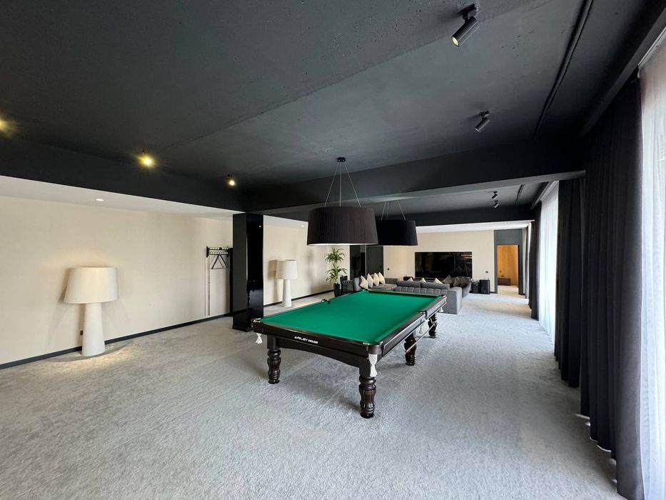 Оила ва Дўстлар учун Дубай Чорбогда жойлашган 20