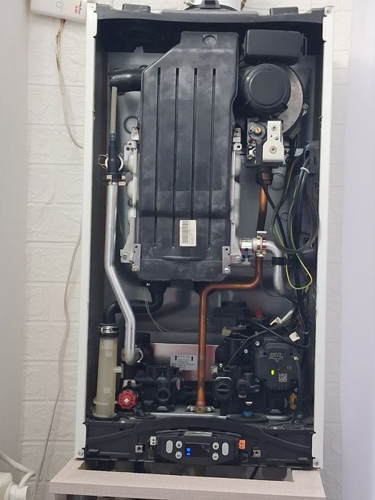 Centrală Ariston Cares Premiun pentru  piese