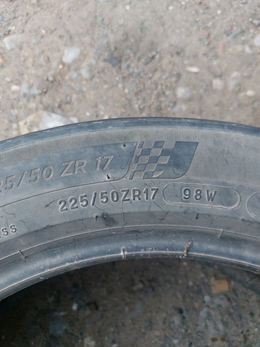 Балоны на 17,  на мазду, бмв, 2шт.