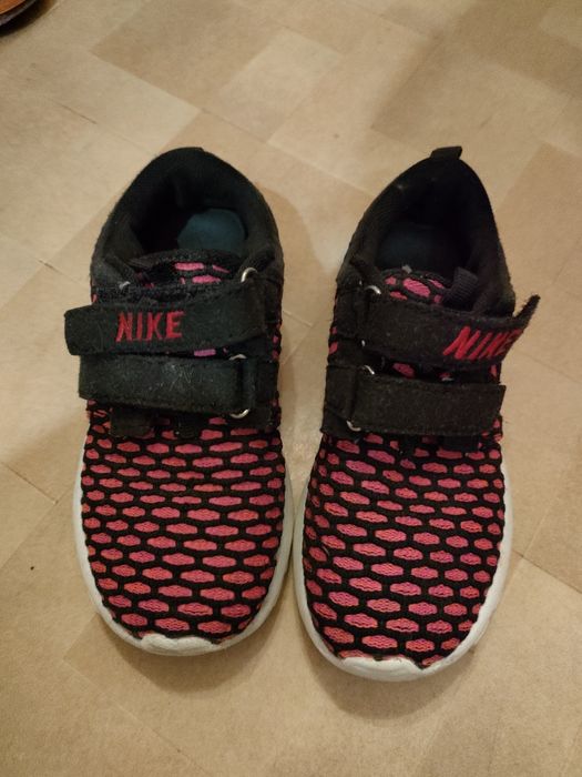 Продам кроссовки детские