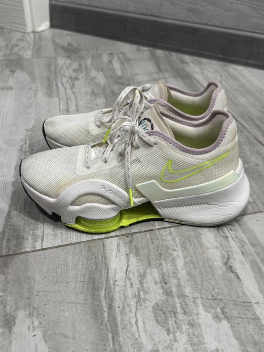 Маратонки nike 37/5