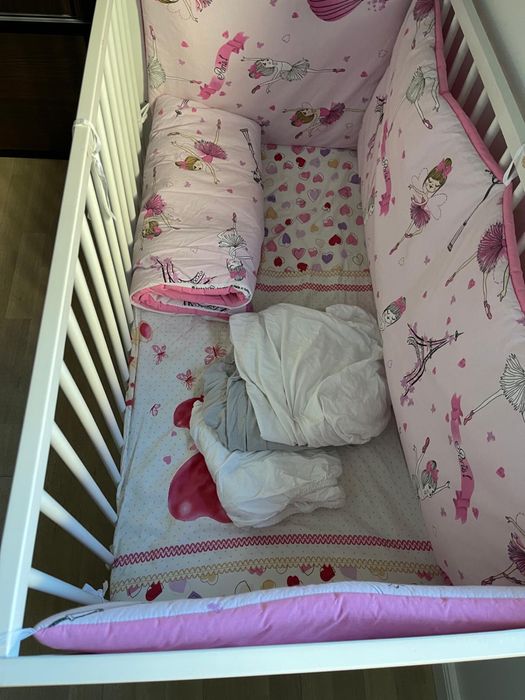 Patut IKEA Sundvik + saltea + accesorii