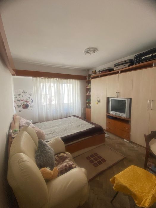 Camera libera într-o zonă linistita