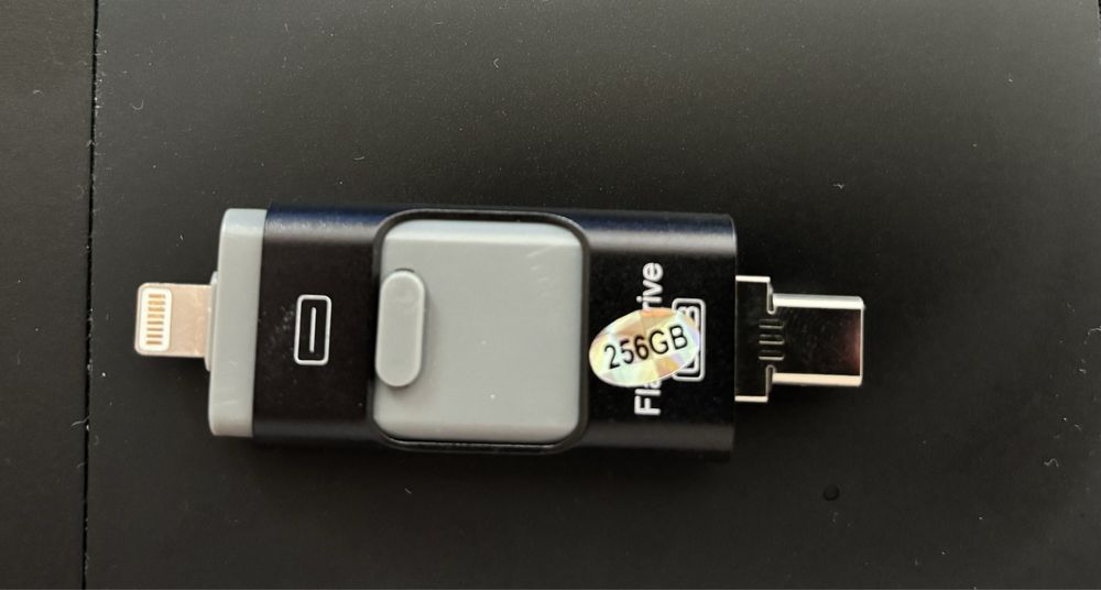 Stick de memorie 4 in 1,Lightning, USB, MicroUSB, Type-C