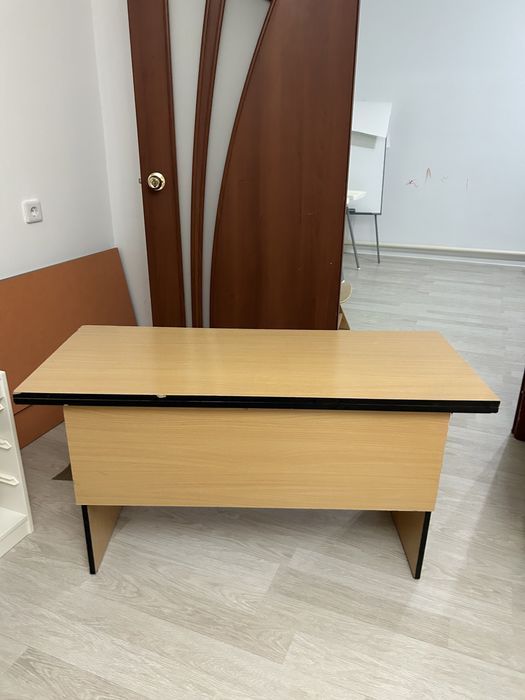 Стол и стулья для детей