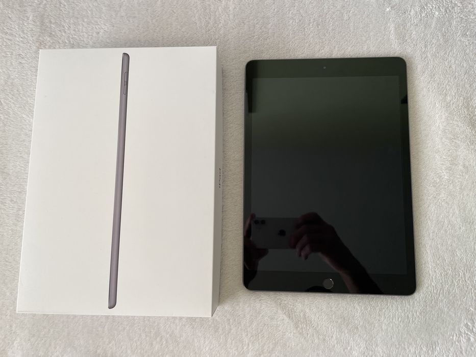 КАТО НОВ  Apple iPad 8 - 32GB - Wi-Fi - Space Grey