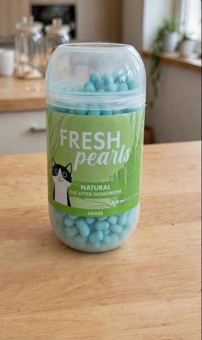 Perle Odorizante pentru Litieră M-PETS Fresh Pearls, Parfum de Iarbă Proaspătă, 450 ml