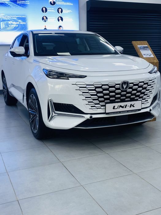 Changan uni k  4x4  xoxlagan rangida bor
