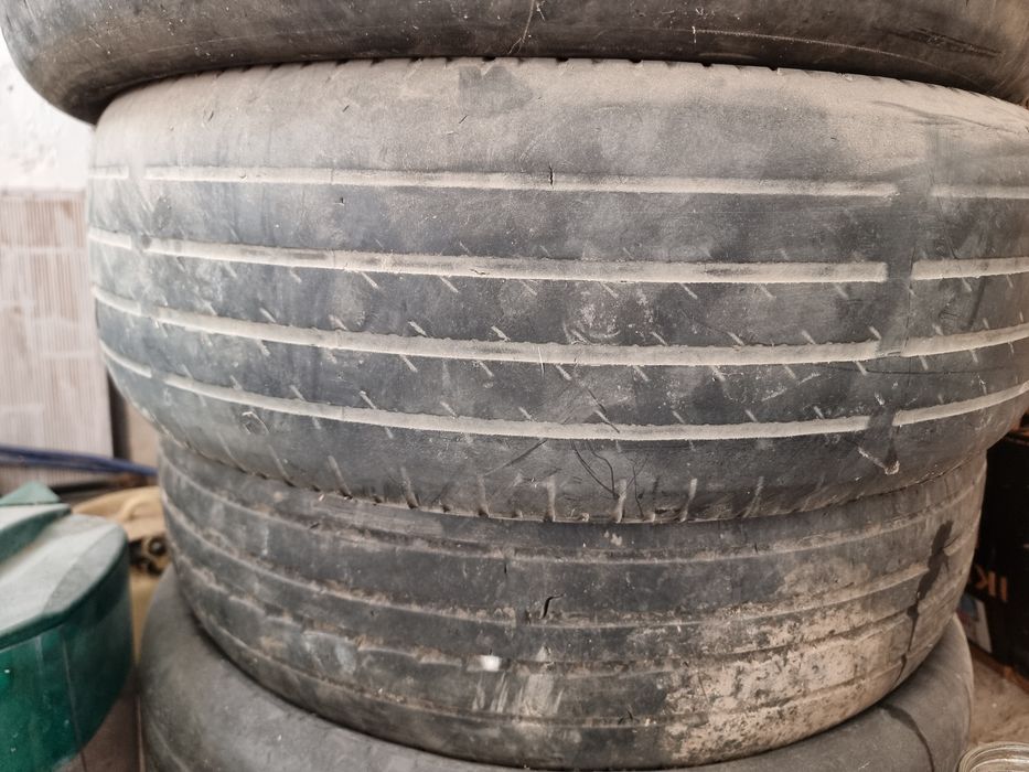 Машыннан шыққан балонлар бар