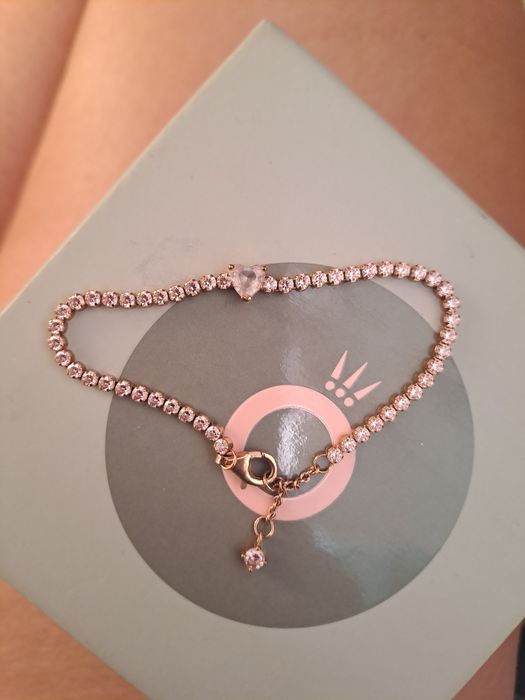 Гривна пандора- носена няколко пъти