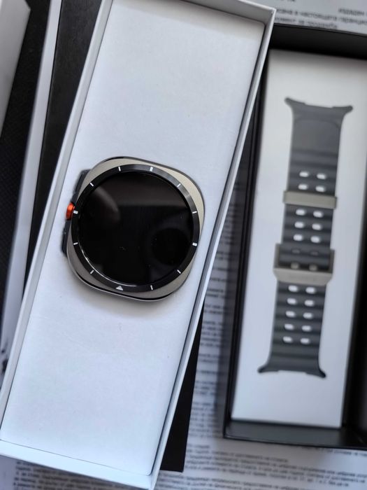 Нов 2025 Samsung Galaxy Watch Ultra с Гаранция